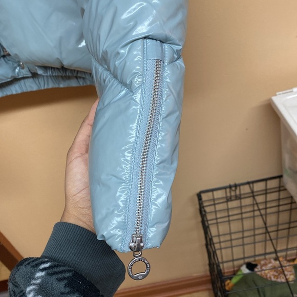 NOIZE Cruelty Free Outerwear Cropped Fit Puffer Jacket “Ice Blue” Size Large - Picture 4 of 13